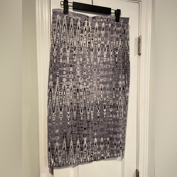 Matty M Size L Gray Tie Dye Pull On Lightweight Lined Midi Pencil Bodycon Skirt - Picture 5 of 7
